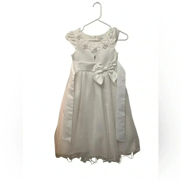 First Communion  Gown - Picture 1 of 9